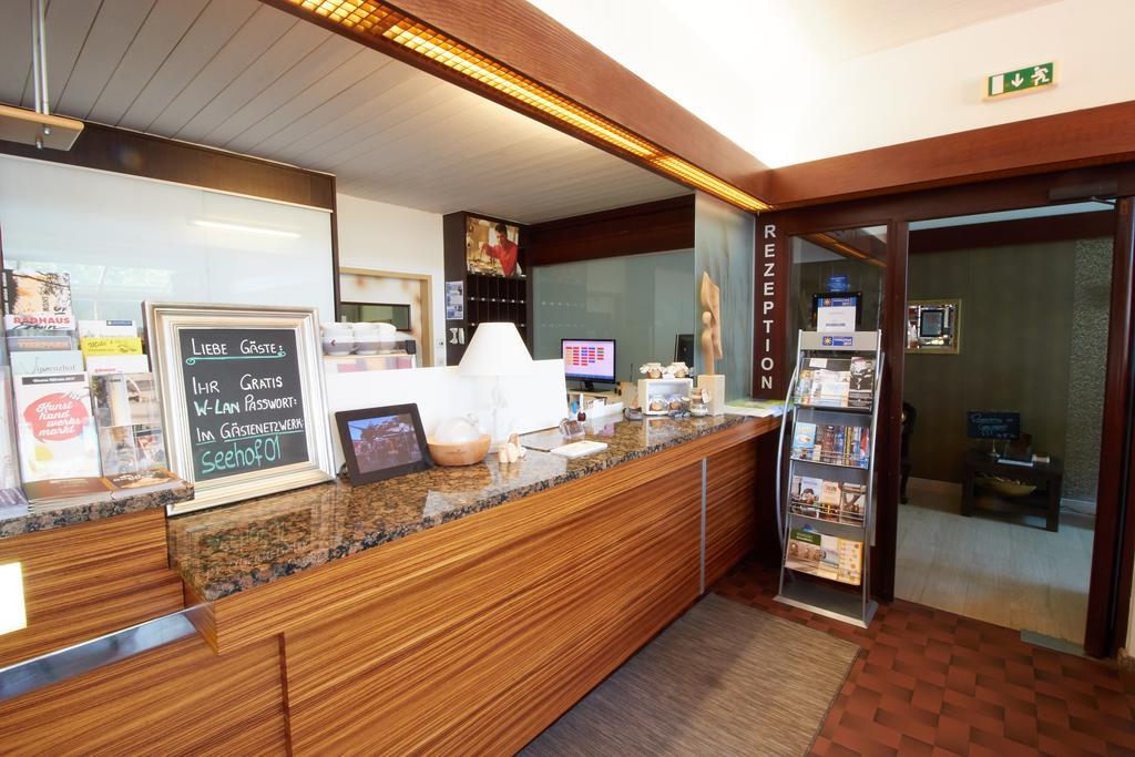 Hotel & Restaurant Seehof Подерсдорф-ам-Зе Екстер'єр фото